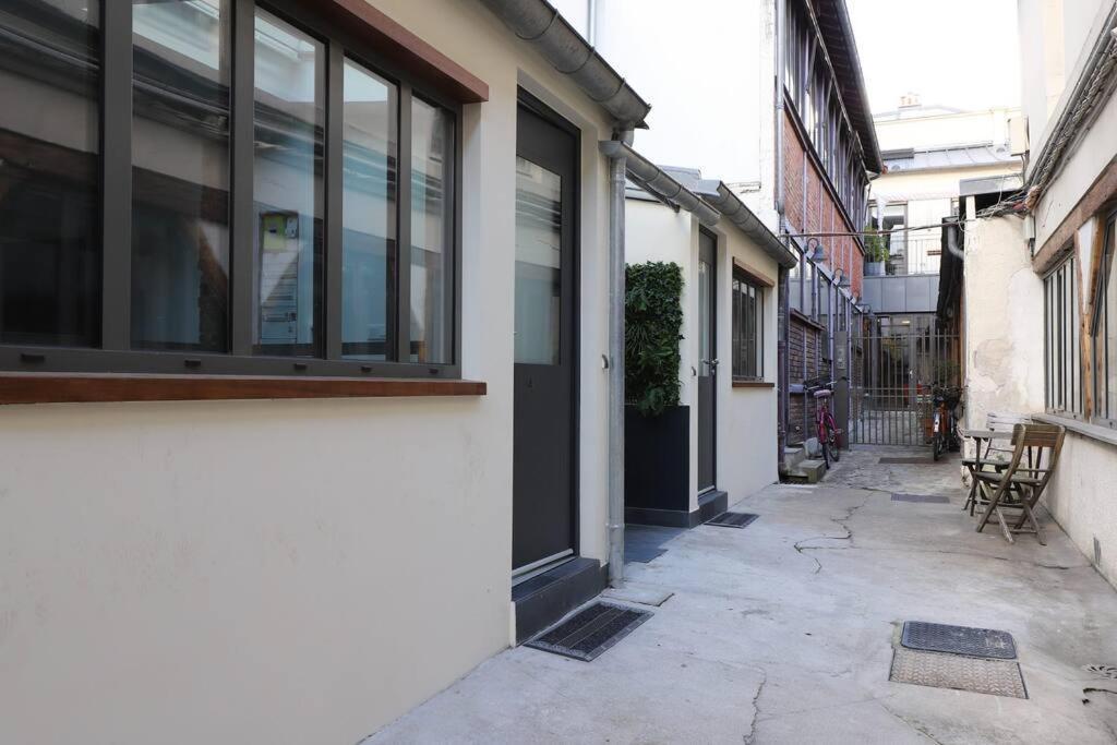 Sous Plex 6 Personnes - 11 * Paris